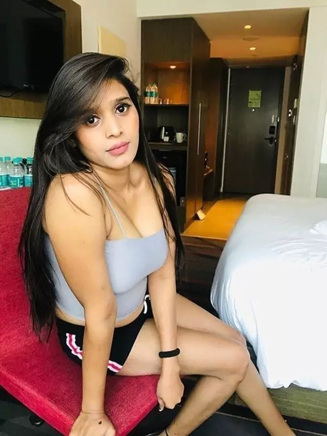 कॉल गर्ल्स सर्विस  मिल्कीपुर